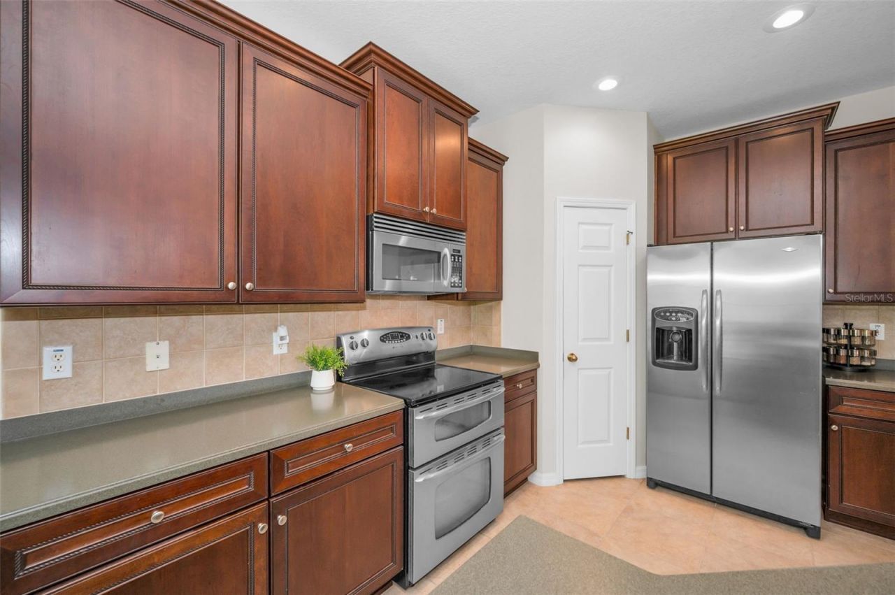 8525 Shallow Creek, New Port Richey, FL 34653 Photo