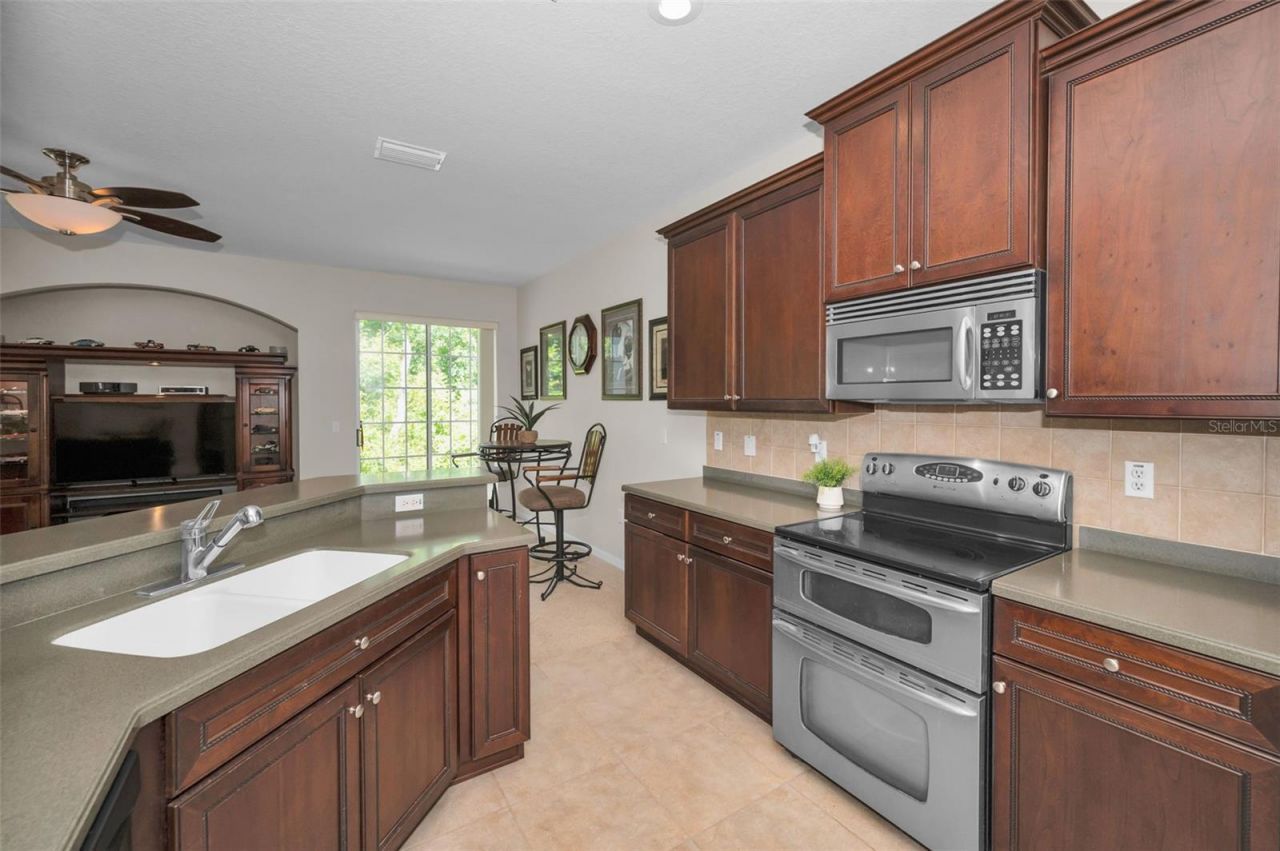 8525 Shallow Creek, New Port Richey, FL 34653 Photo