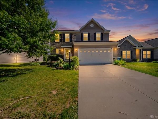 5148 Dayflower Drive, Tipp City, OH 45371