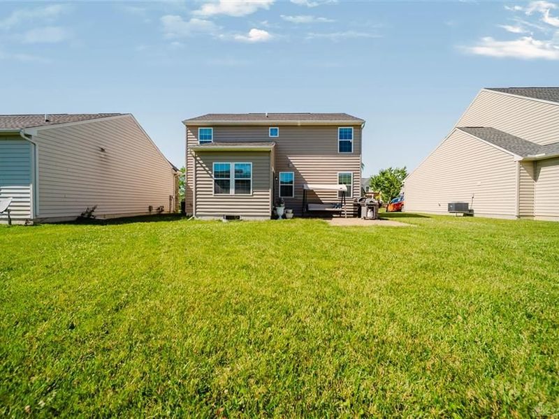 5148 Dayflower Drive, Tipp City, OH 45371 Photo 4