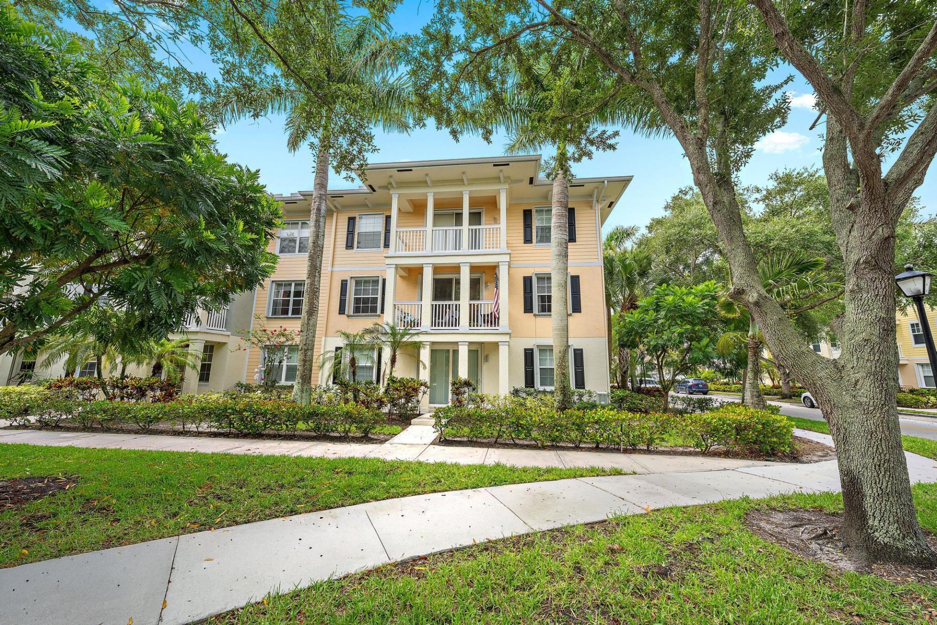 275 Murcia Drive, Unit 202, Jupiter, FL 33458 Photo