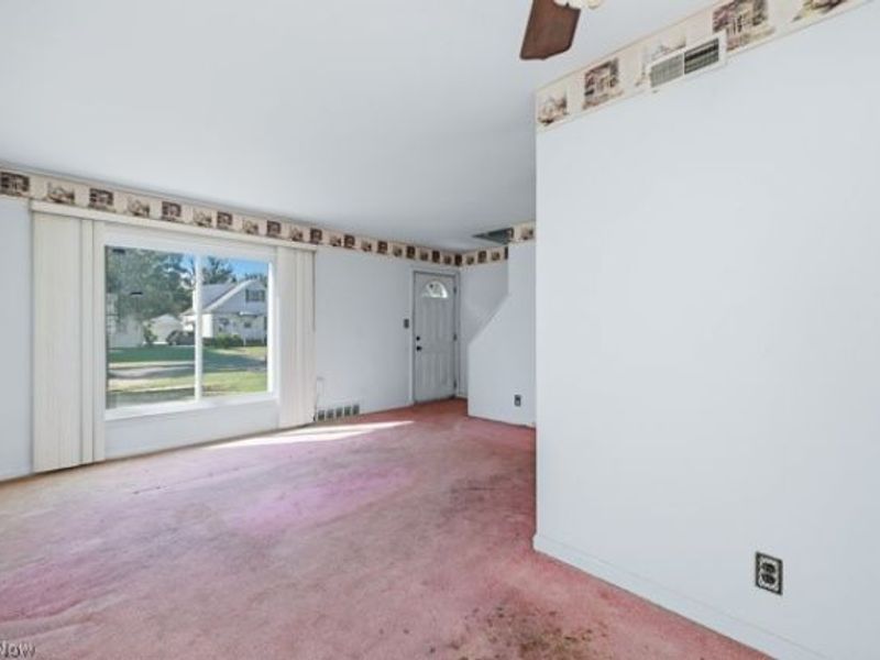29940 Phillips Avenue, Wickliffe, OH 44092 Photo 13