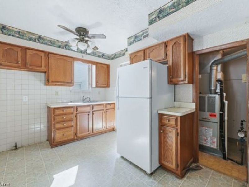 29940 Phillips Avenue, Wickliffe, OH 44092 Photo 17