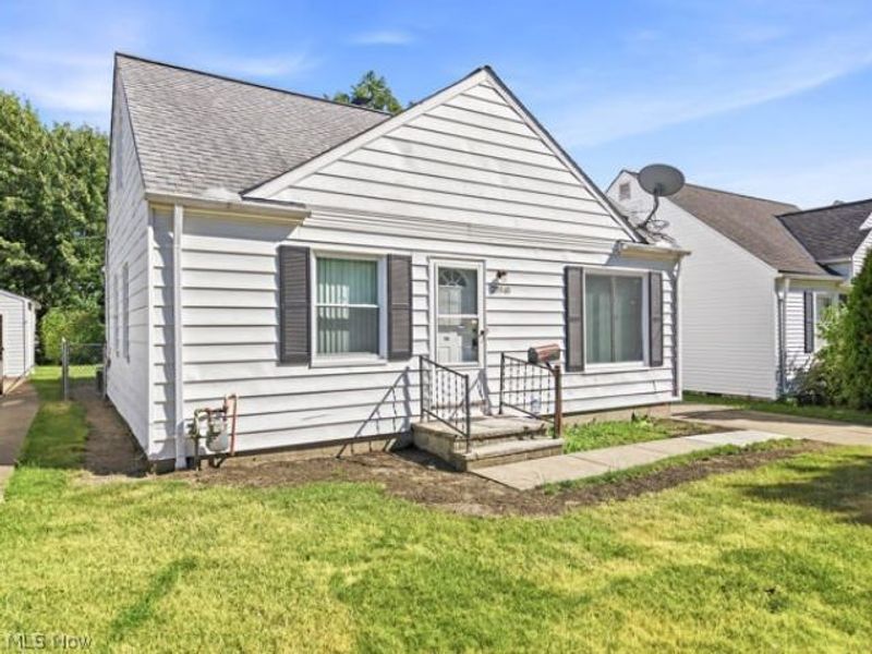 29940 Phillips Avenue, Wickliffe, OH 44092 Photo 2