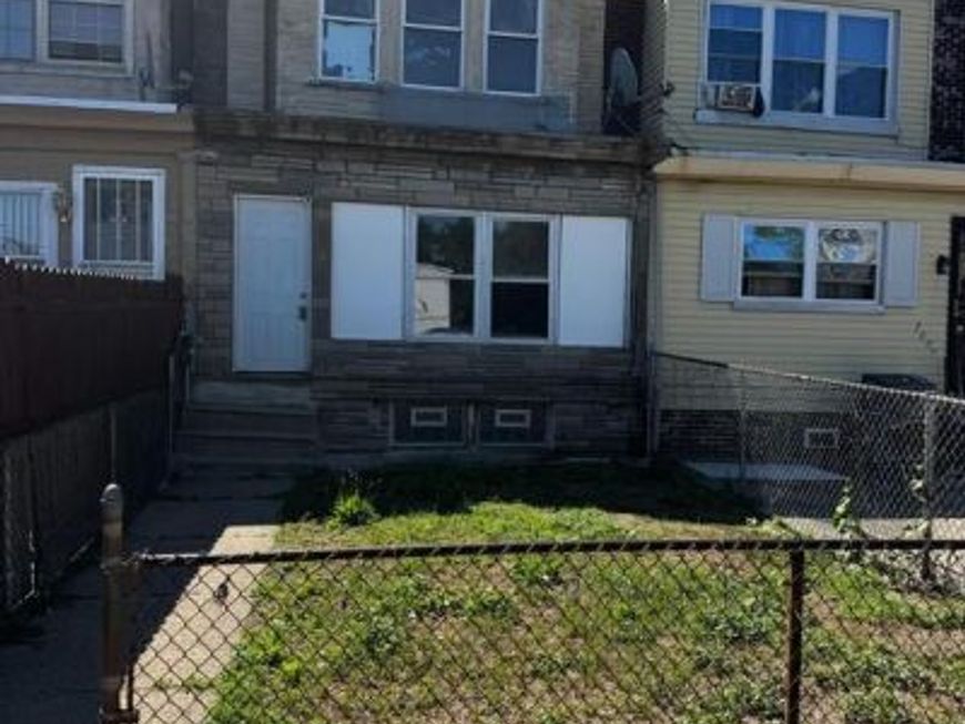 7004 Grays Avenue, Philadelphia, PA 19142 Main Photo