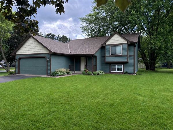 10810 Packard Street NE, Circle Pines, MN 55014