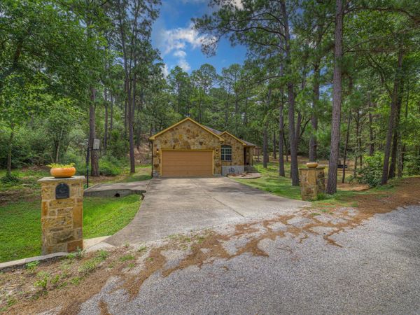 107 Nanakuli, Bastrop, TX 78602