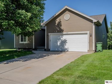 13707 S 14th Street, Bellevue, NE 68123