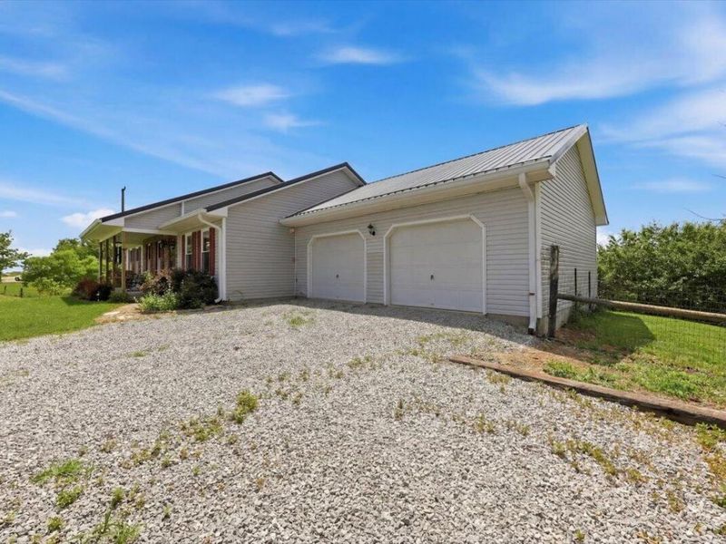 590 Leaning Oak Road, Corinth, KY 41010 Photo 2