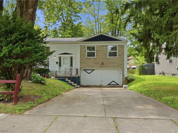 2821 Tod Avenue NW, Warren, OH 44484