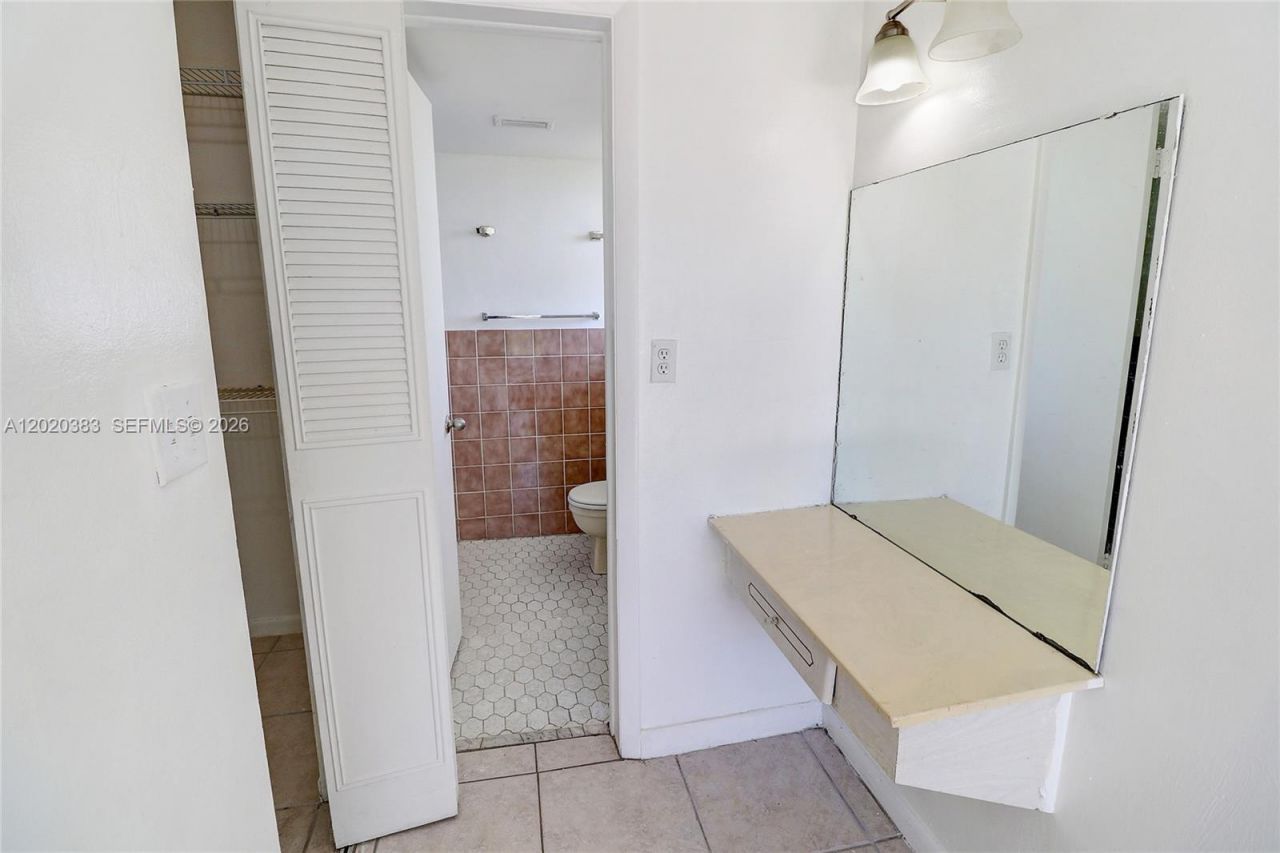 11905 NE 2nd Ave , Unit C403, North Miami, FL 33161 Photo