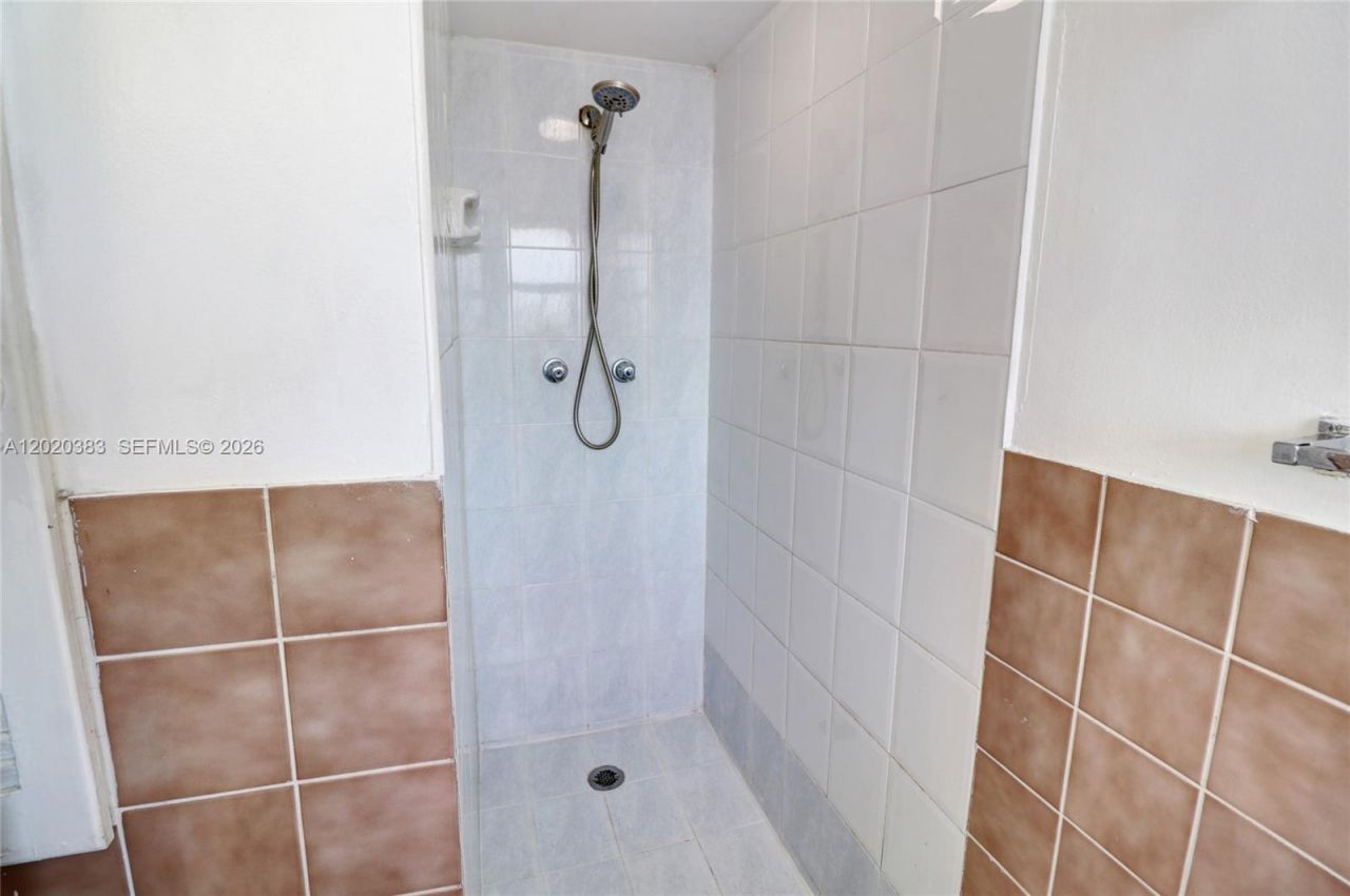 11905 NE 2nd Ave , Unit C403, North Miami, FL 33161 Photo