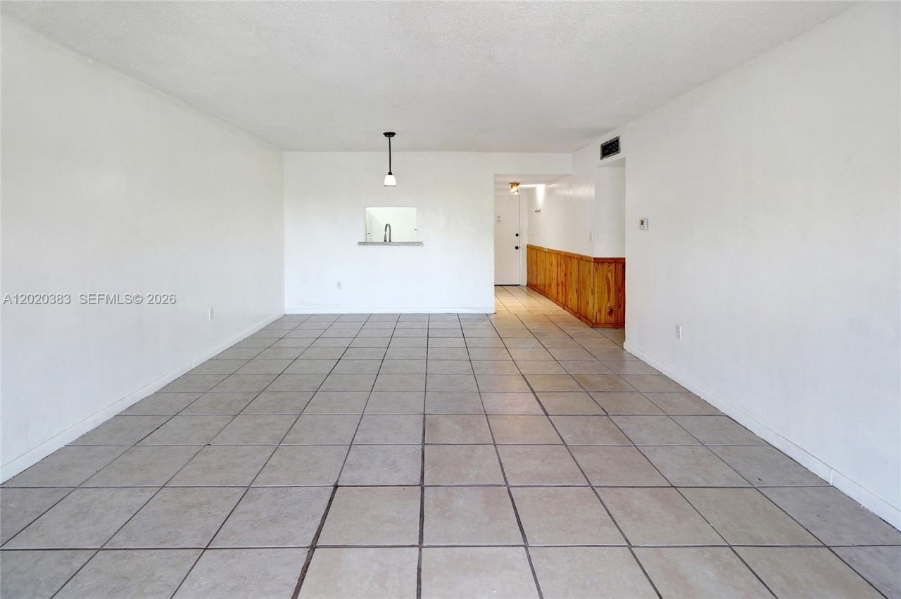 11905 NE 2nd Ave , Unit C403, North Miami, FL 33161 Photo