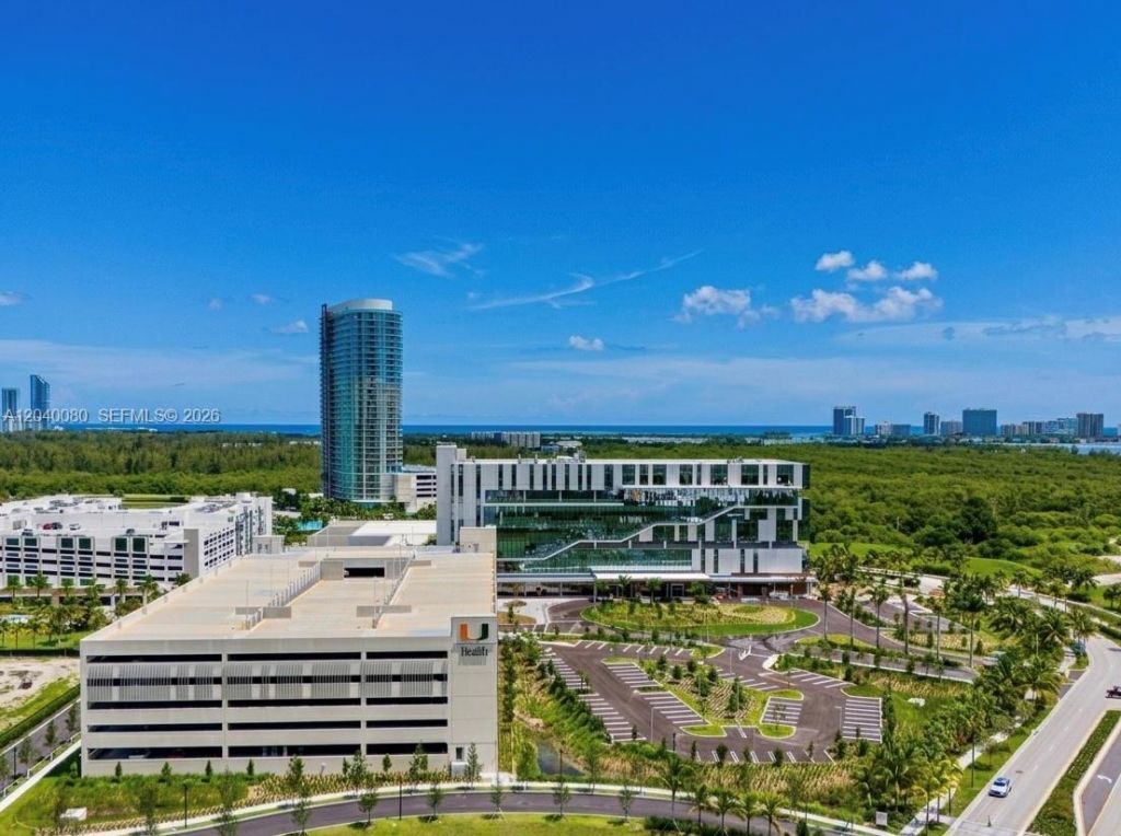 14951 Royal Oaks Ln , Unit 1202, North Miami, FL 33181 Photo