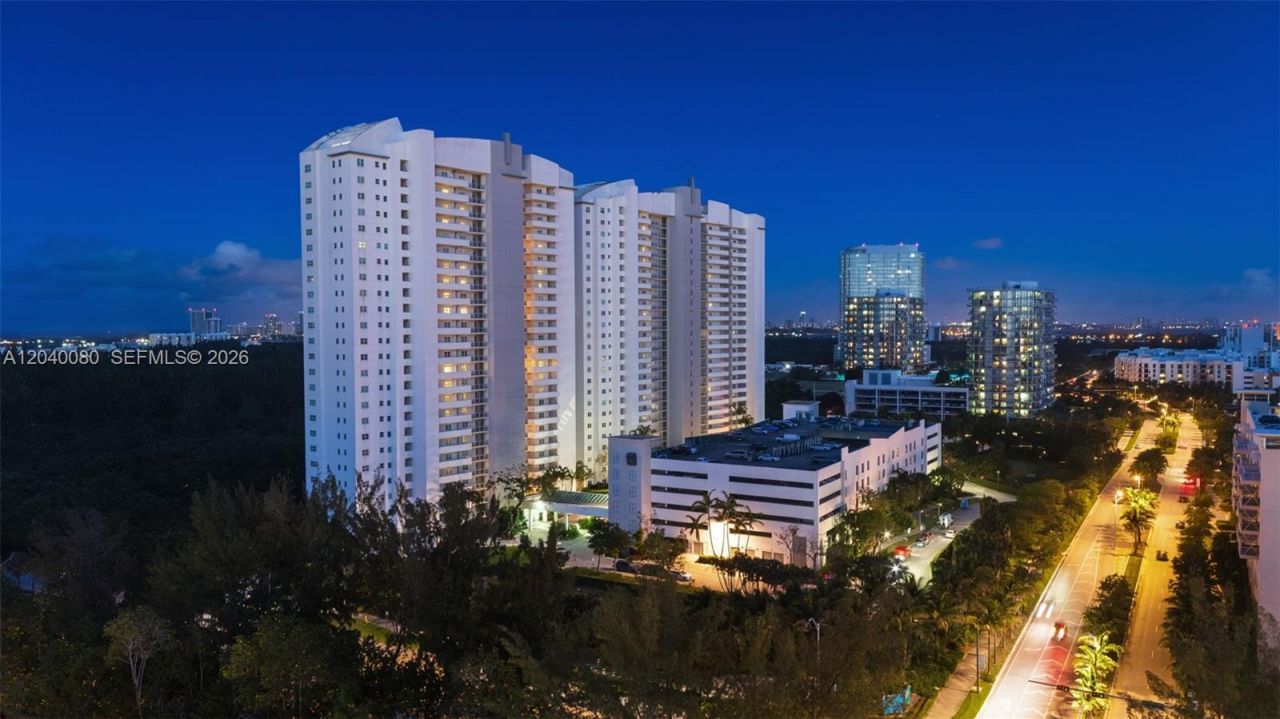 14951 Royal Oaks Ln , Unit 1202, North Miami, FL 33181 Photo