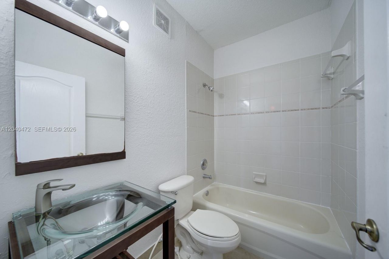 13801 SW 170th Ter , Miami, FL 33177 Photo