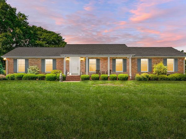 699 Foston Chapel Rd , Hopkinsville, KY 42240