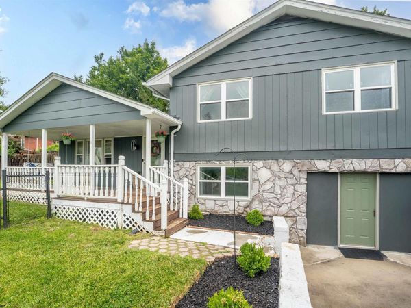 110 W Smith Street, Bridgeport, WV 26330