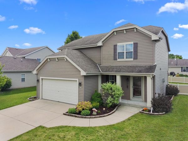 621 E Sheila AVENUE, Elkhorn, WI 53121