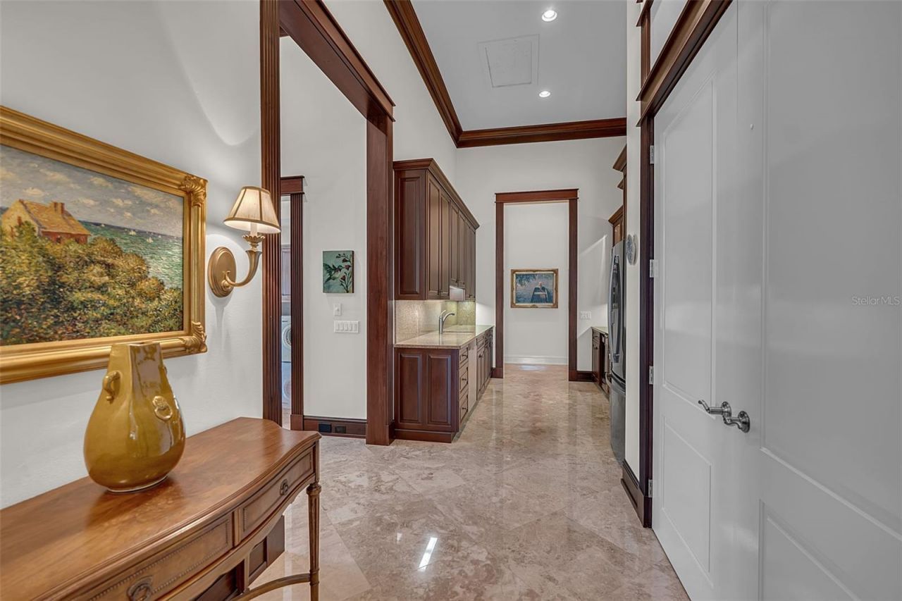 8132 Sanderling Road, Sarasota, FL 34242 Photo