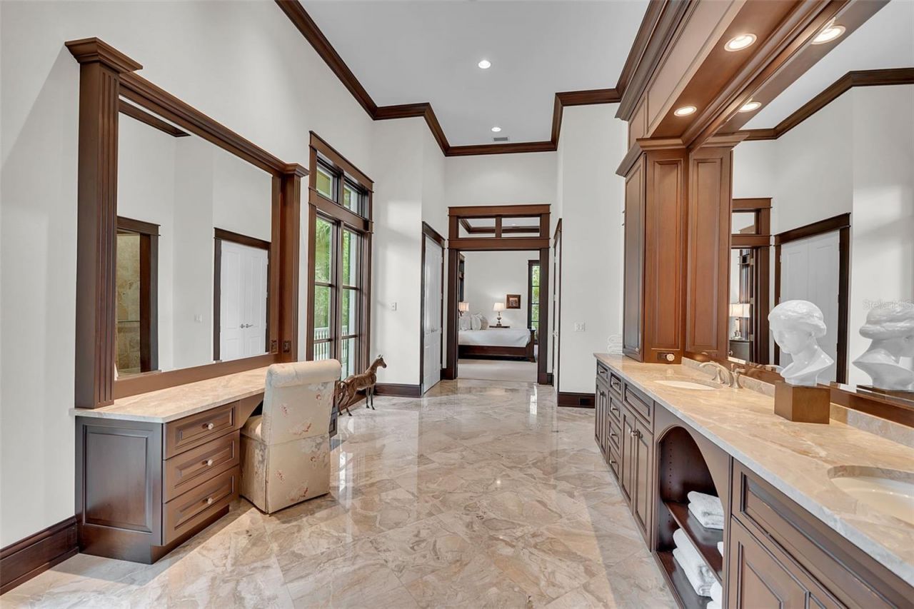 8132 Sanderling Road, Sarasota, FL 34242 Photo