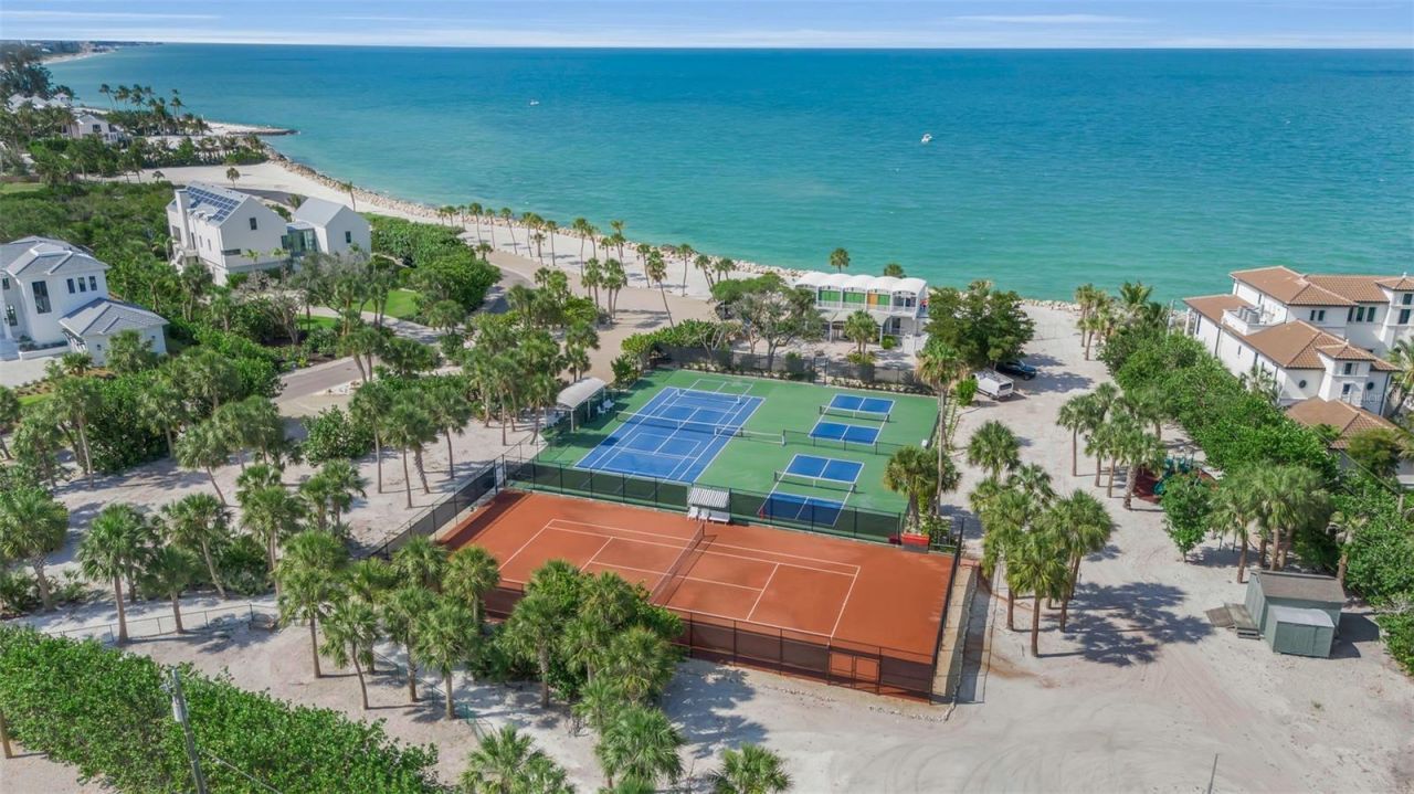 8132 Sanderling Road, Sarasota, FL 34242 Photo