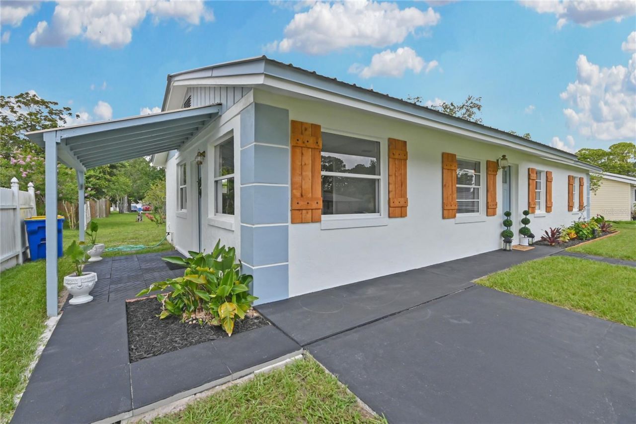 2820 Sabal Palm Drive , Edgewater, FL 32141 Photo