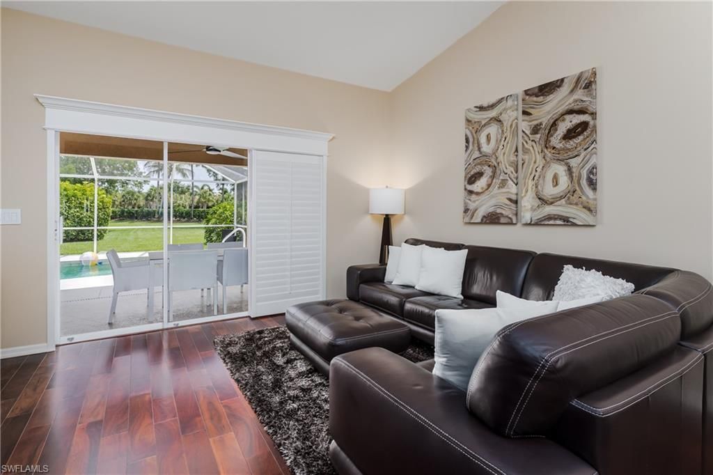 6658 Castlelawn Pl, Unit 9, Naples, FL 34113 Photo