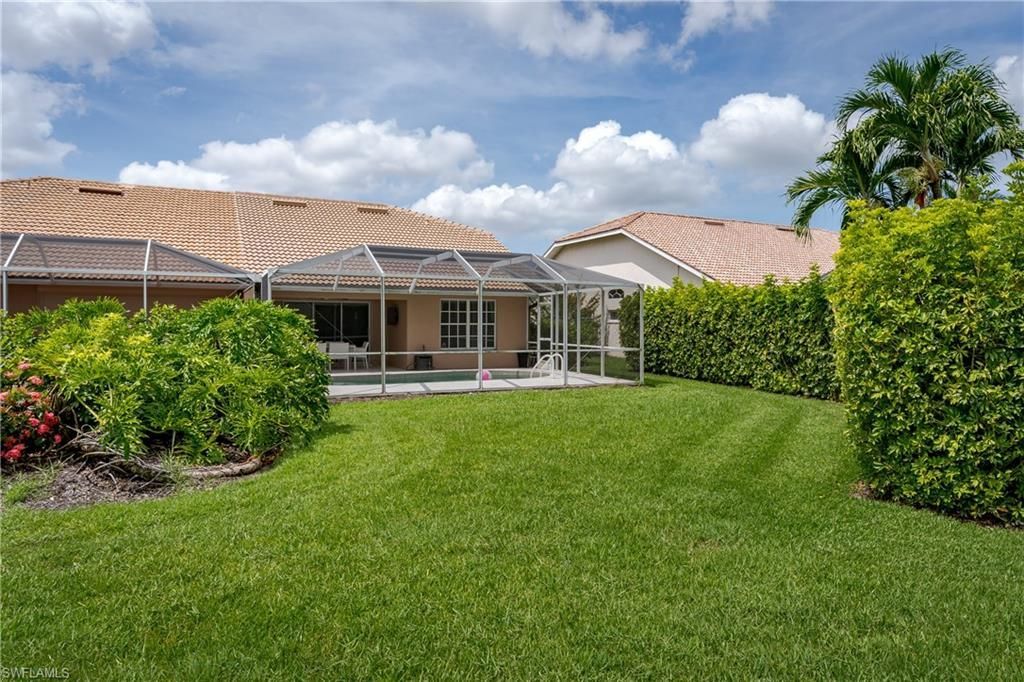 6658 Castlelawn Pl, Unit 9, Naples, FL 34113 Photo