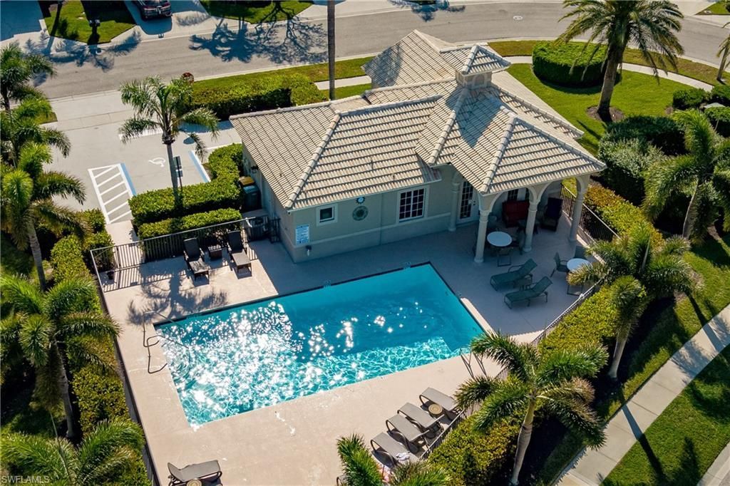 6658 Castlelawn Pl, Unit 9, Naples, FL 34113 Photo