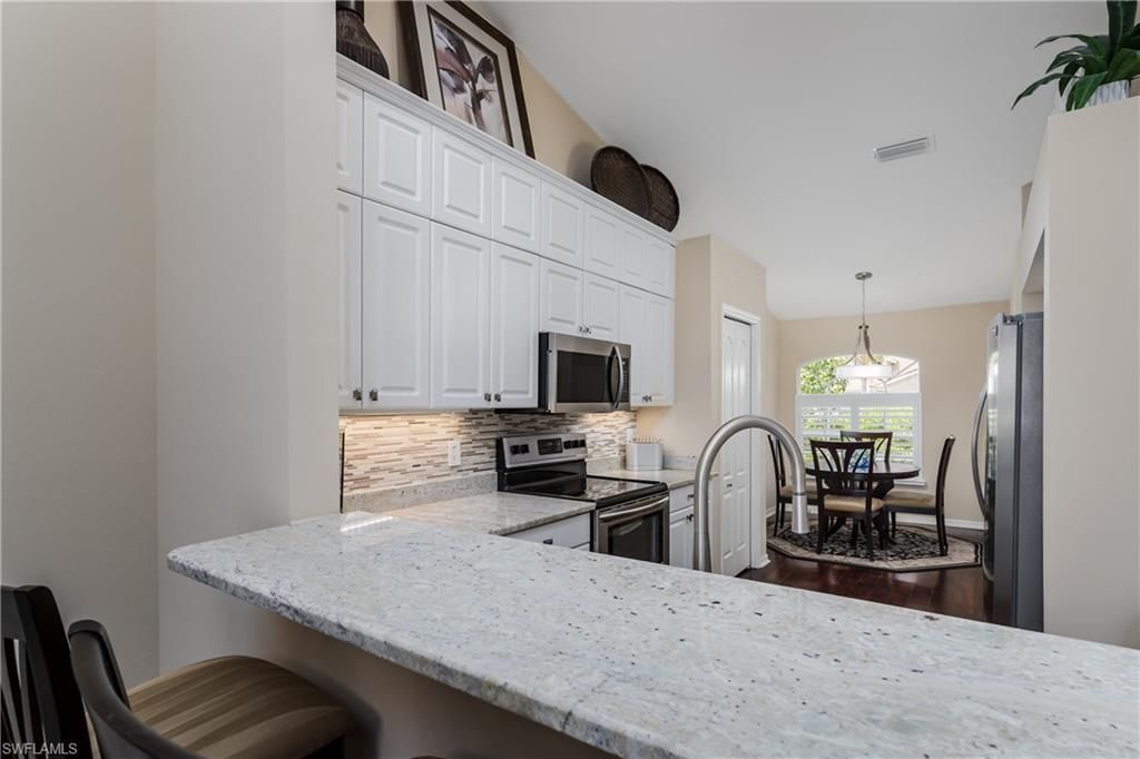 6658 Castlelawn Pl, Unit 9, Naples, FL 34113 Photo