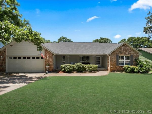 3216 Bermuda Drive , Sand Springs, OK 74063