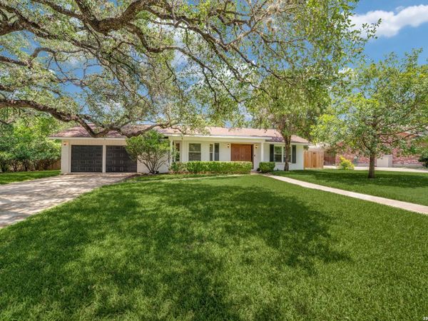 1019 GREY OAK DR, San Antonio, TX 78213