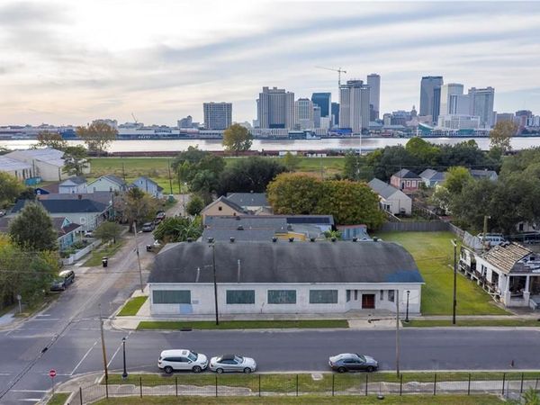 725 TECHE Street , New Orleans, LA 70114