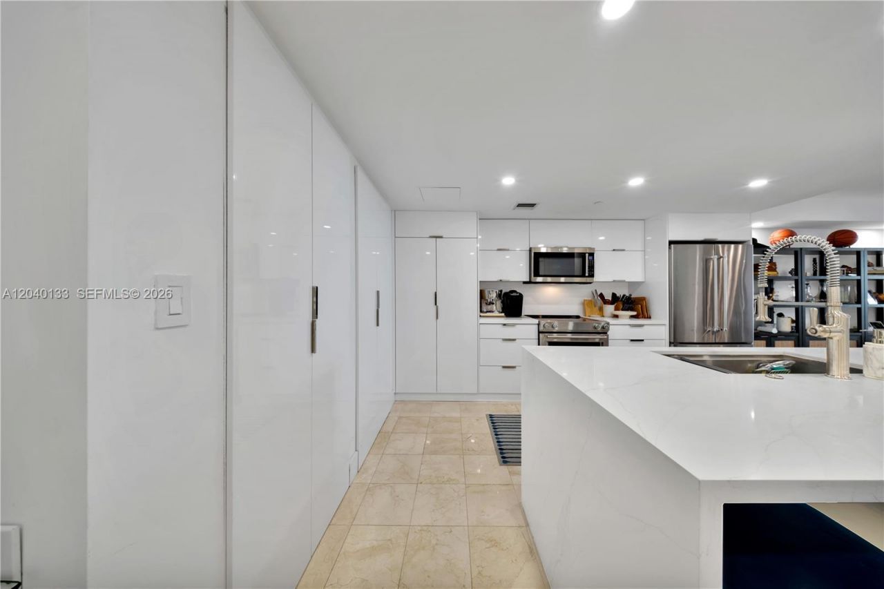 2101 Brickell Ave , Unit 1907, Miami, FL 33129 Photo