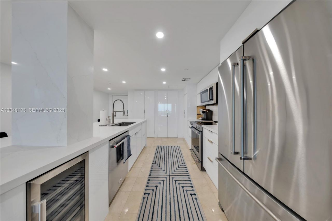 2101 Brickell Ave , Unit 1907, Miami, FL 33129 Photo