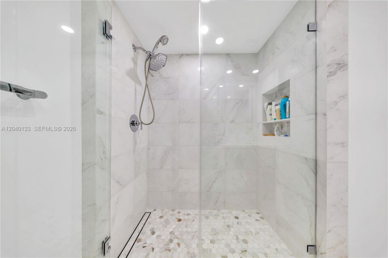 2101 Brickell Ave , Unit 1907, Miami, FL 33129 Photo