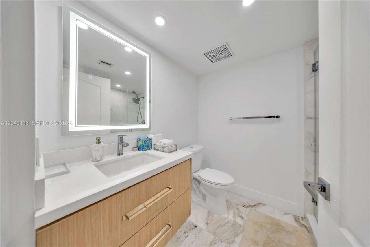2101 Brickell Ave , Unit 1907, Miami, FL 33129 Photo