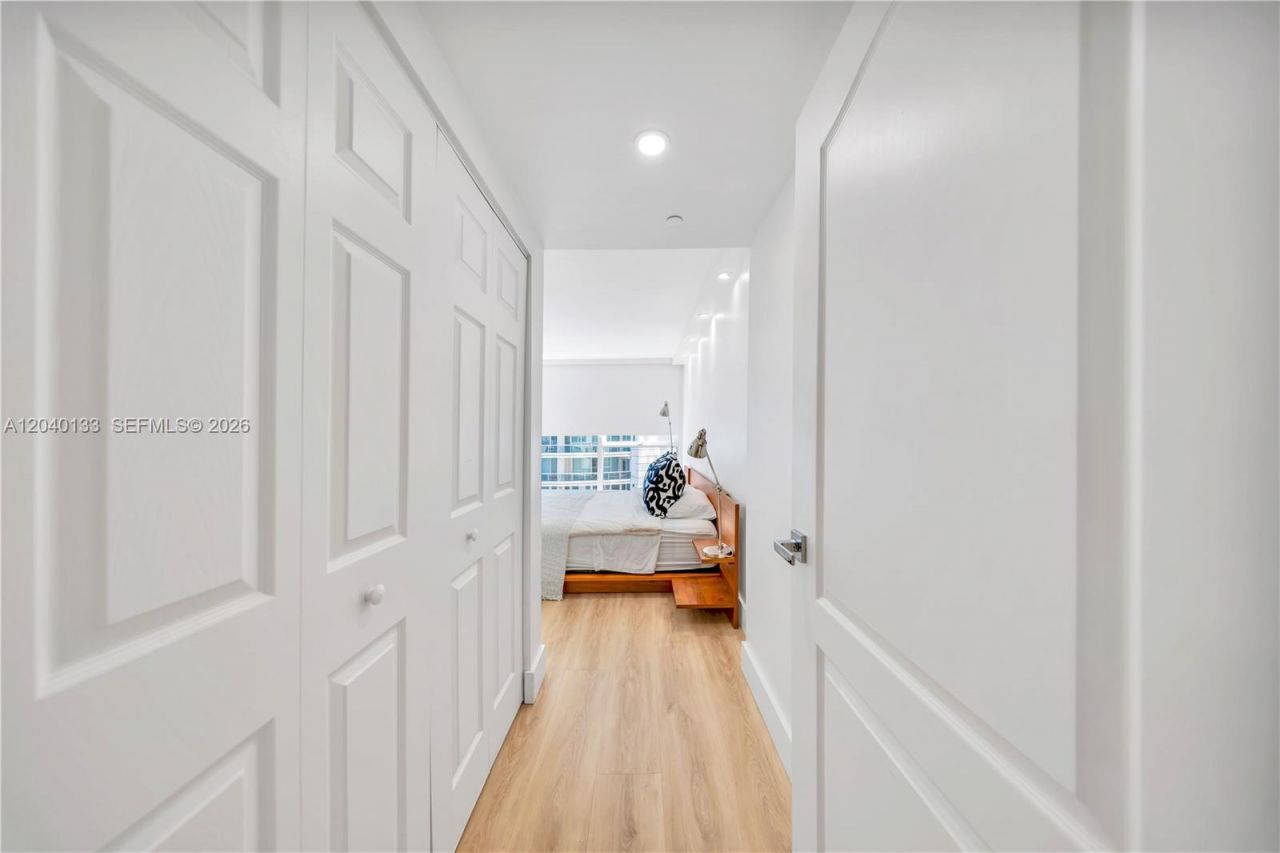 2101 Brickell Ave , Unit 1907, Miami, FL 33129 Photo