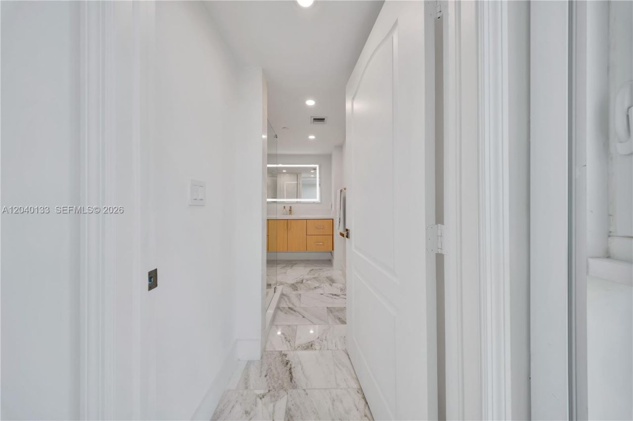 2101 Brickell Ave , Unit 1907, Miami, FL 33129 Photo