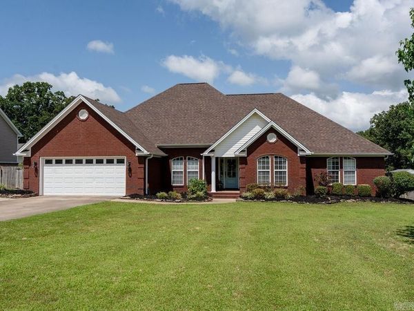 113 Charles Thomas Boulevard , Searcy, AR 72143