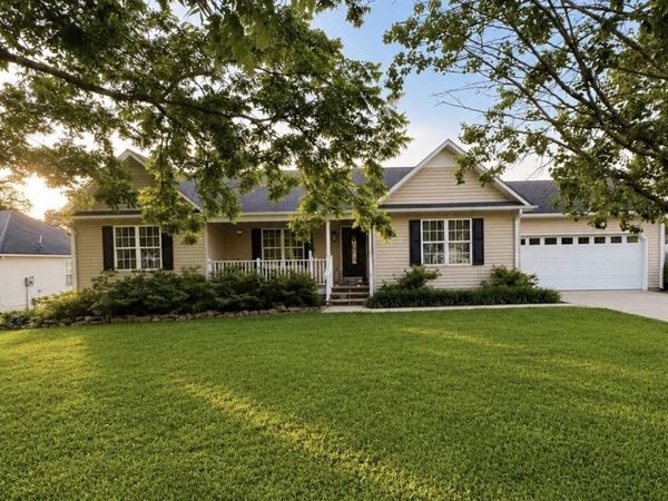 54 Land Circle, Albertville, AL 35950