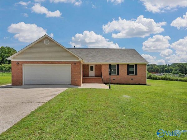 630 County Road 358, Trinity, AL 35673