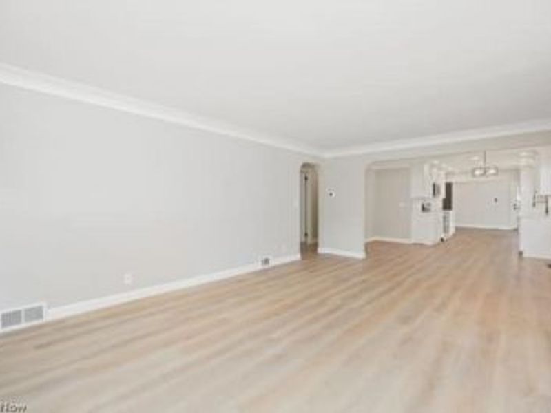 2805 Glencoe, Akron, OH 44319 Photo 9
