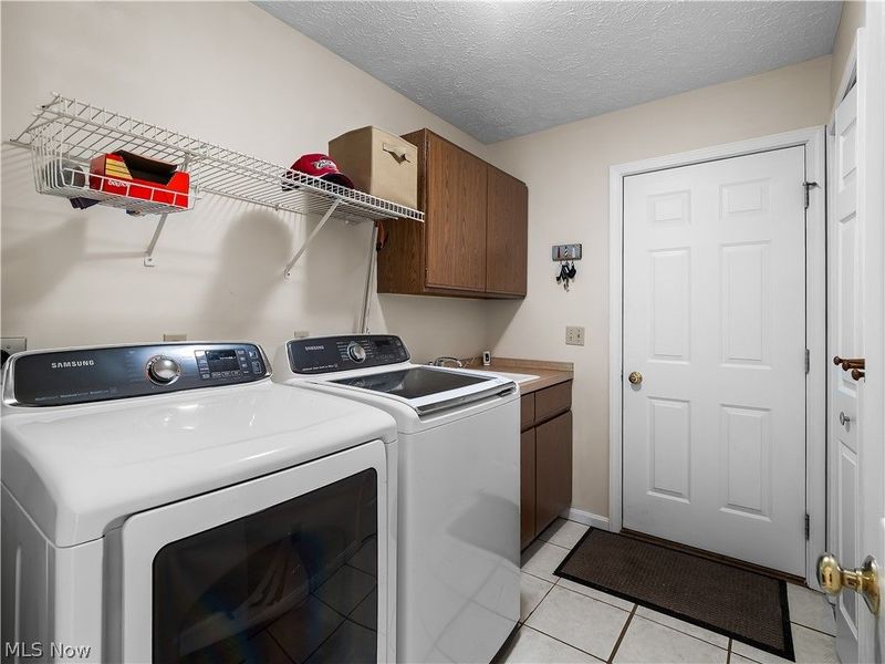 32225 Augusta Drive, Avon Lake, OH 44012 Photo 11