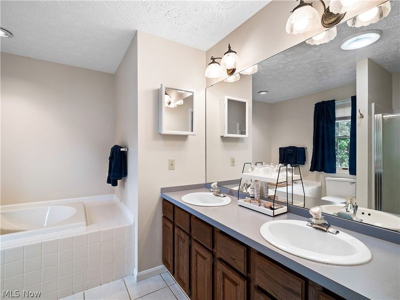32225 Augusta Drive, Avon Lake, OH 44012 Photo 20