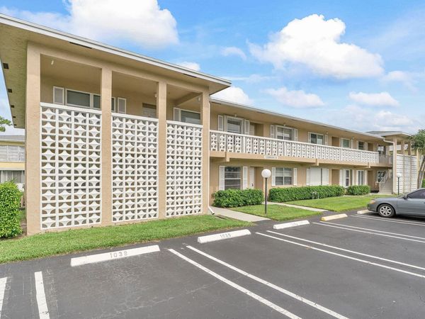 1110 Boxwood Drive, Unit 202, Delray Beach, FL 33445