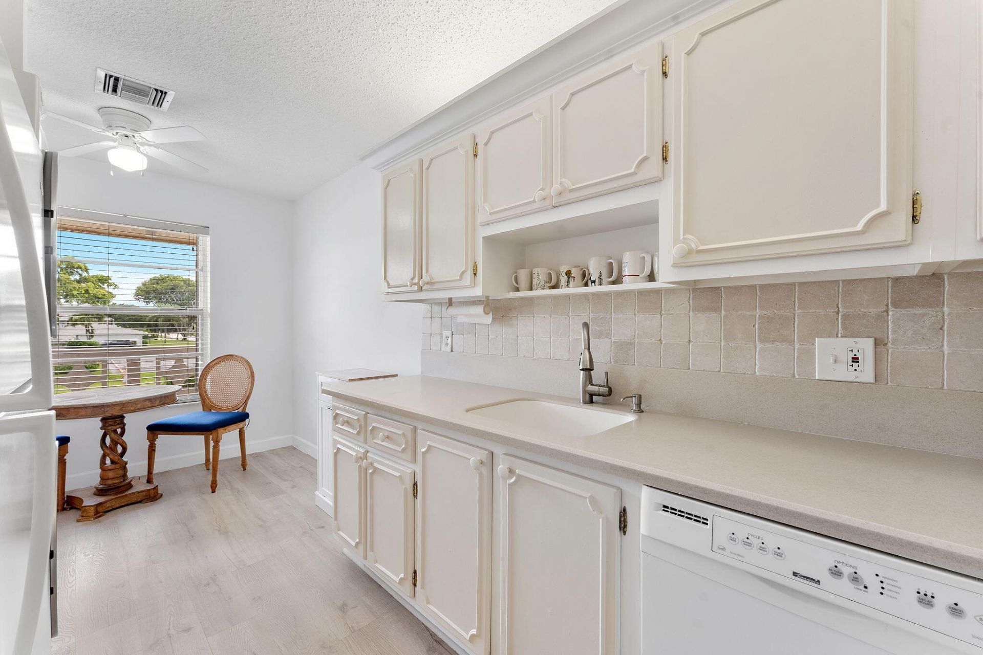 1110 Boxwood Drive, Unit 202, Delray Beach, FL 33445 Photo