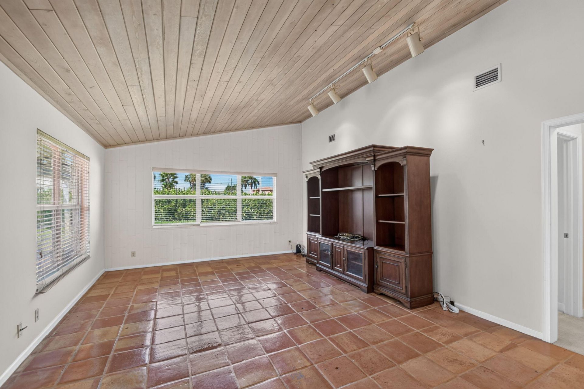 2400 SW 23rd Cranbrook Drive, Boynton Beach, FL 33436 Photo