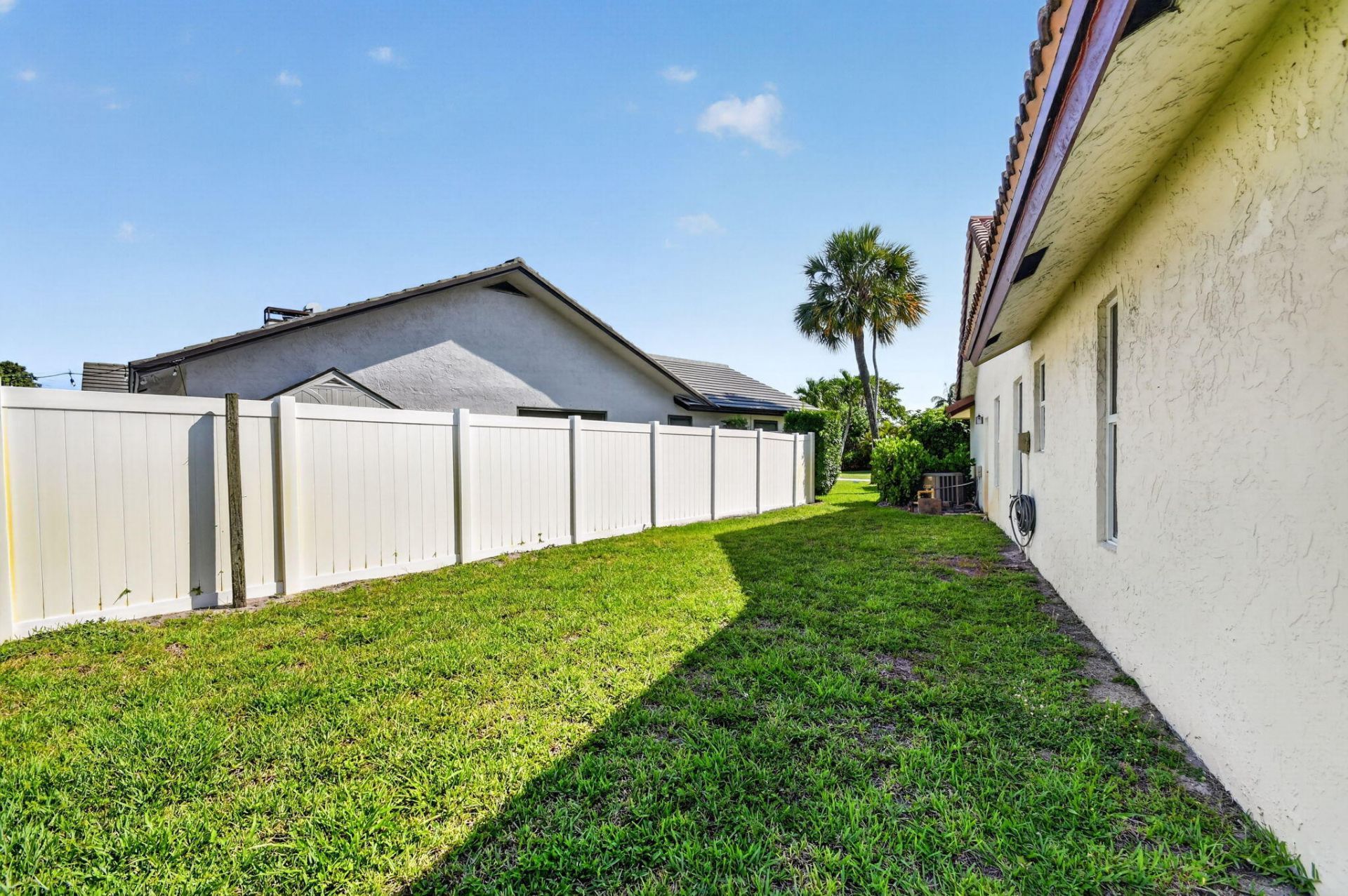 2400 SW 23rd Cranbrook Drive, Boynton Beach, FL 33436 Photo